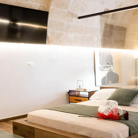 Leaves' Gasthuis Monopoli